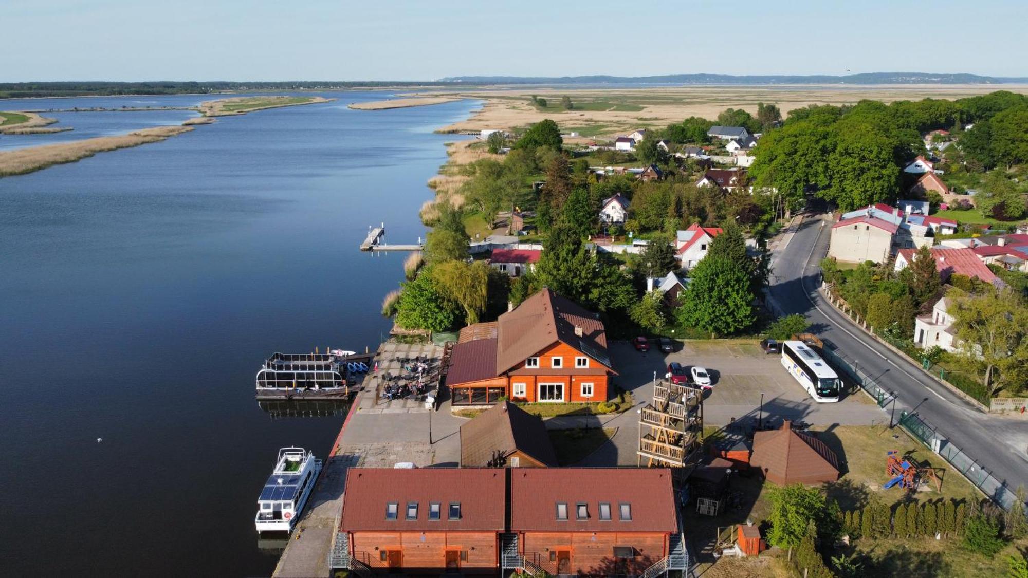 Karczma Rybna Rybaczowka Marina B&B Świnoujście Екстериор снимка