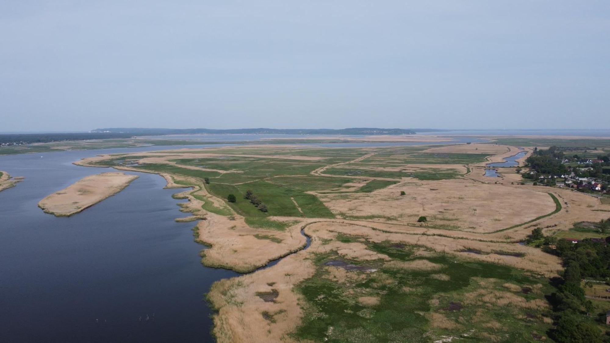 Karczma Rybna Rybaczowka Marina B&B Świnoujście Екстериор снимка